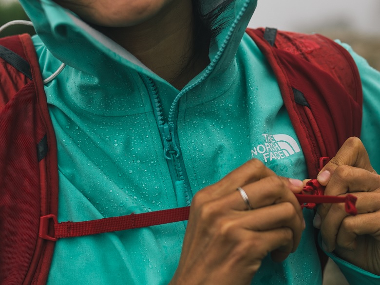 Hardshelljacke in der Detailansicht