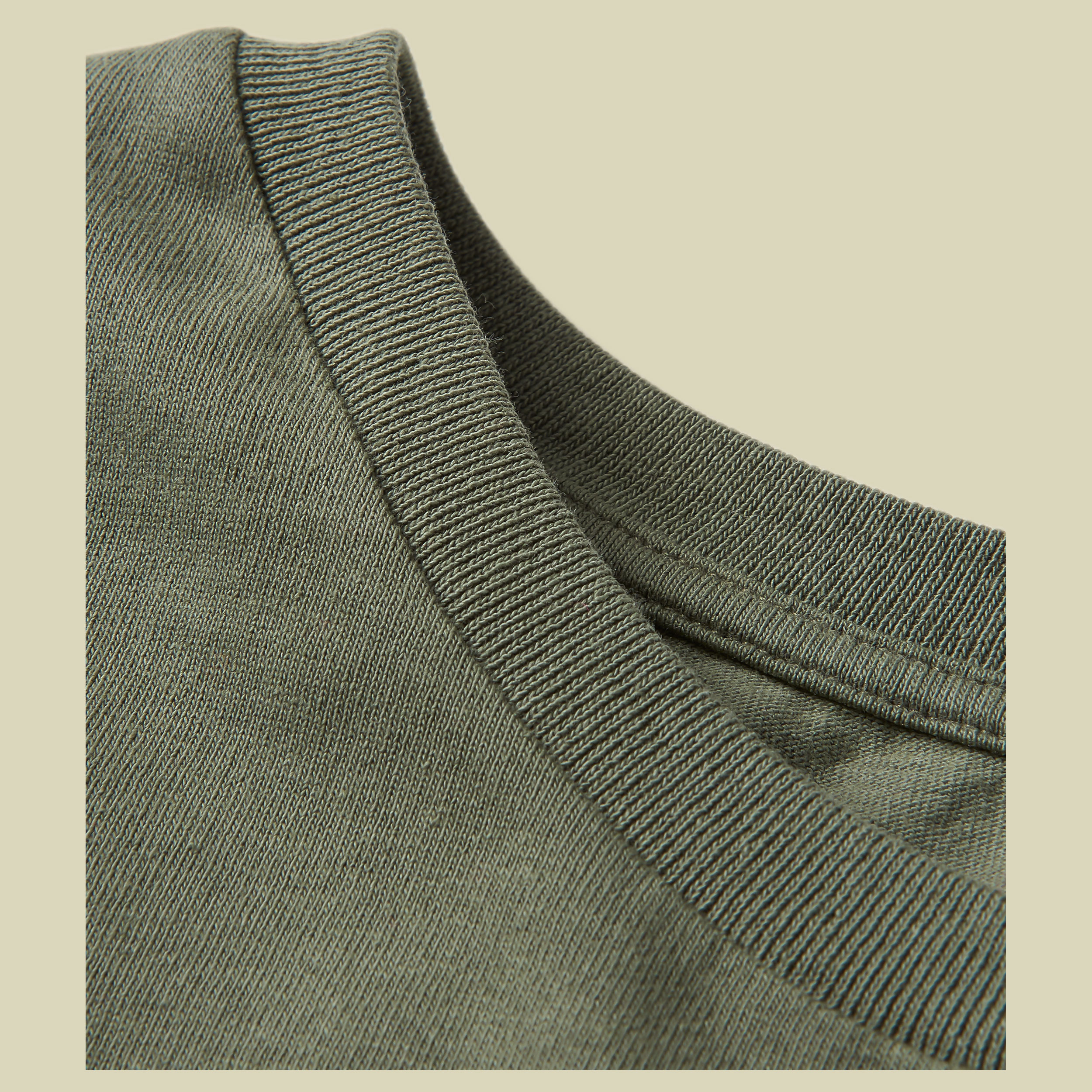 Escapism Recycled Cotton T-Shirt Men XS grün - dusty olive