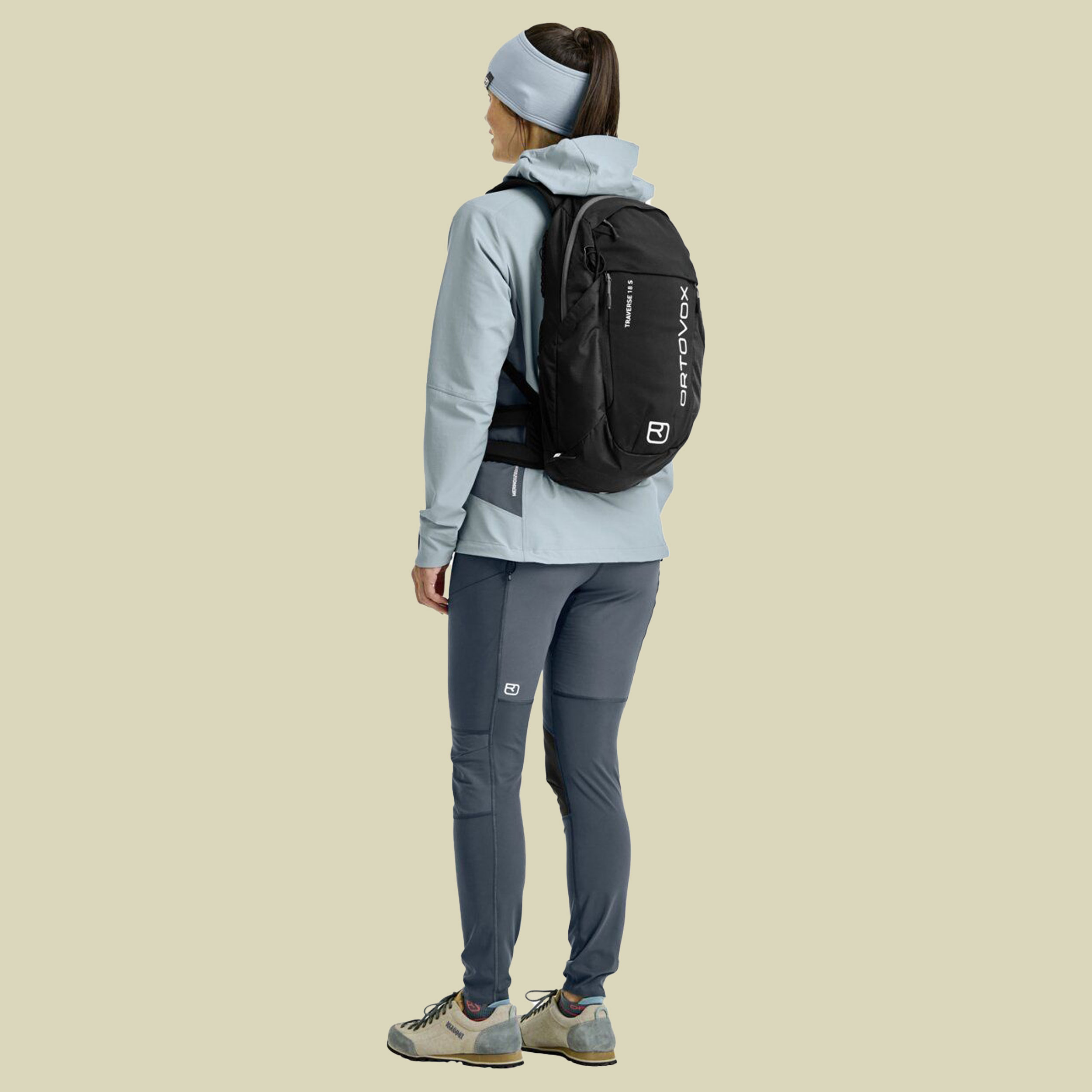 Traverse S 18 schwarz - black raven