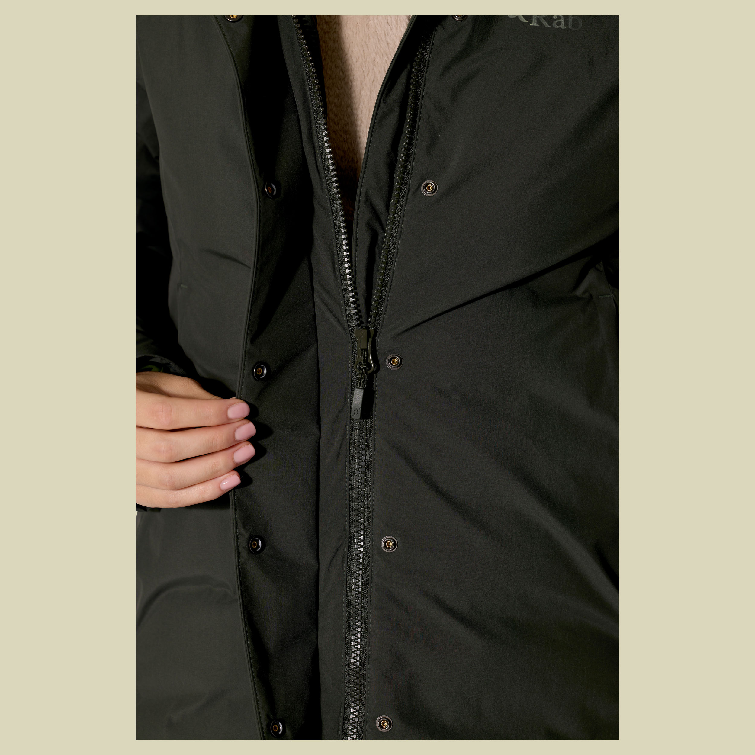 Valiance Parka Women 46 (18) grün - dark army